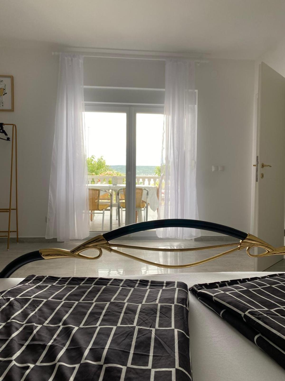 Apartments Natali สเวติ เปตาร์ ภายนอก รูปภาพ
